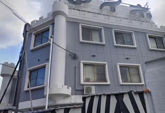                                   allows 18 year olds to book a room