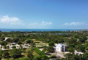 Golden House has Balcony rooms