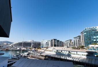 MARINA Suite-Hosted by Sweetstay has Balcony rooms