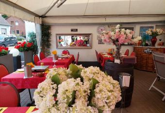 Tapas restaurante 1 has Balcony rooms