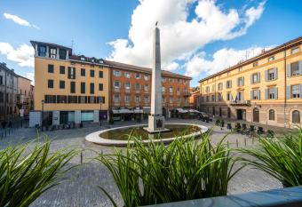 Reggio Center Lovely Rooms allows 18 year olds to book a room