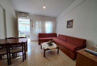 House in the center of Syvota has Balcony rooms