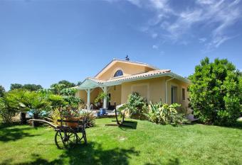 L Escale d Ar  s Chambre d H  tes Tilleul allows 18 year olds to book a room