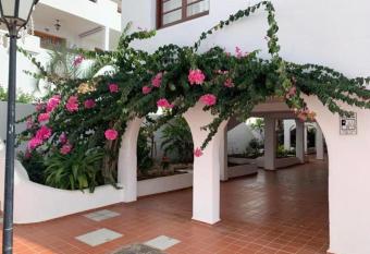 254 Port Royal Sunny Tenerife has Balcony rooms