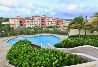 506 Ocean & Marina Views 3 Bedroom 2 Bathroom Lux has Balcony rooms