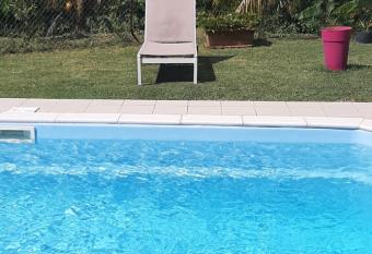 Zen paradise allows 18 year olds to book a room