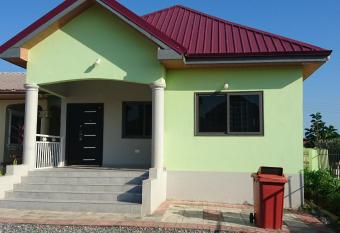 FEEL HOME-Bed & Breakfast has Balcony rooms