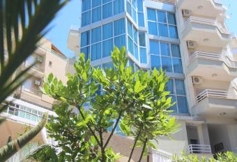 Portafortuna Apartments allows 18 year olds to book a room