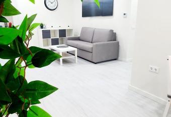 Apartamento Plaza Calzada 1 has Balcony rooms