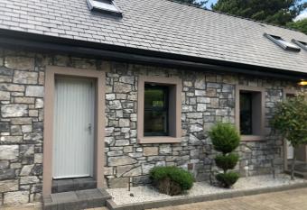 Si  g has Balcony rooms