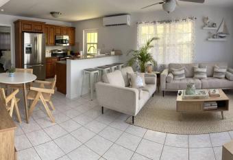 The Diver s Inn Grand Cayman allows 18 year olds to book a room