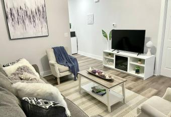 Newly Remodeled 2 Bedroom Home in Shelbyville allows 18 year olds to book a room