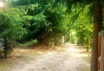 Alpakowy raj has rooms with a private hot tub