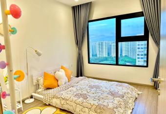 Vinhomes Grand Park S2, District 9, Qu   n 9, Ho Chi Minh, 4 pax has Balcony rooms