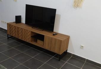 Charmant appartement dans r  sidence priv  e has Balcony rooms