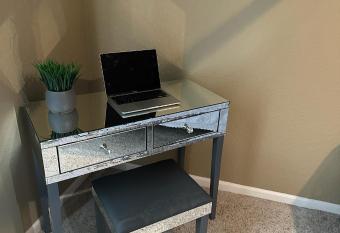 Blueplatinum luxury has rooms with a private hot tub