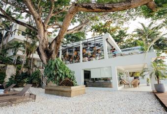 Solitude Acacia Resort has Balcony rooms