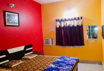 Haribol Lodge has Balcony rooms