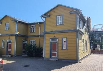 Silbernagel Villa apartment has Balcony rooms