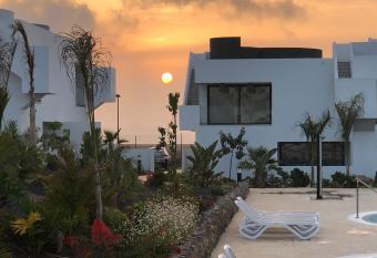 Aulaga has Balcony rooms