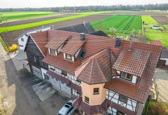 Haus48 has Balcony rooms