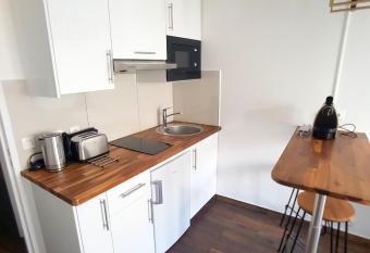 Babylone 1 has Balcony rooms