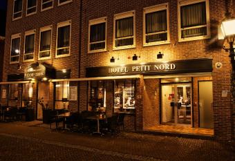 Hotel Petit Nord allows 18 year olds to book a room