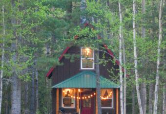 Selle Valley's Kataluma Inn hosted by Kendra & Ty has Balcony rooms