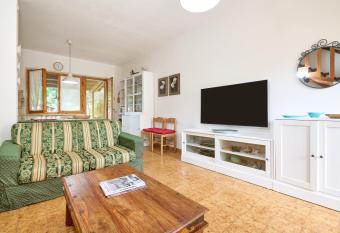 Nice holiday home has Balcony rooms