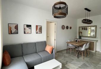 La Cala Cris y Nano has Balcony rooms