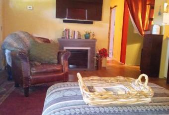 Blue Heron Hideaway; New Updates has rooms with a private hot tub