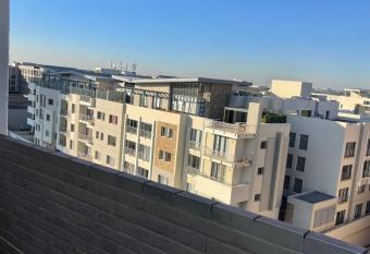 Apartment in Bedfordview has rooms with a private hot tub