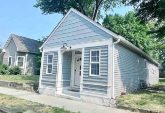 (null) allows 18 year olds to book a room