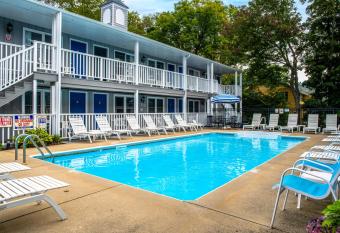 Stage Run by the Sea allows 18 year olds to book a room
