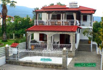 VILLA KONSTADINE has Balcony rooms