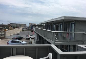 Point 1 Resort & Motel has Balcony rooms