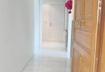 Appartement lumineux    Arcueil-Cachan has Balcony rooms