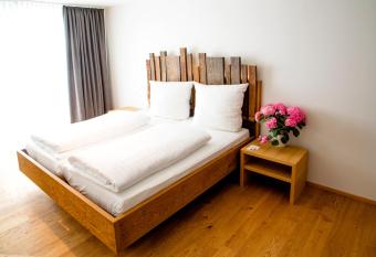 Landhotel & Weingut Espenhof has Balcony rooms