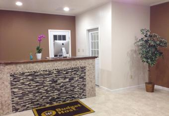 All Suites Inn Budget Host has Balcony rooms