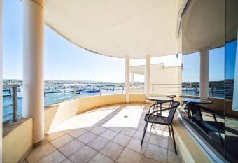 Waterfront Townhouse - Two has Balcony rooms