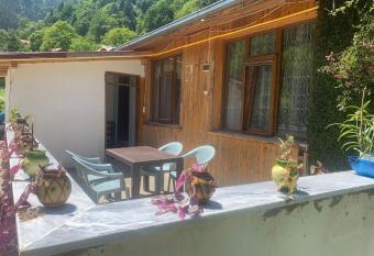 UZUNG  L BARBAROS APART has Balcony rooms