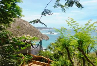 Altamira Mazunte has Balcony rooms