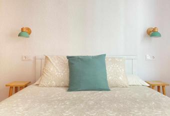 Apartamento Ayla Catedral has Balcony rooms