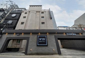 No25 Hotel Bupyeong allows 18 year olds to book a room