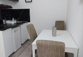 Apartmani Banja Vrujci Lux has Balcony rooms
