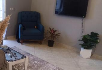              has rooms with a private hot tub