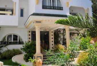 H  tel R  sidence Romane Plus has Balcony rooms