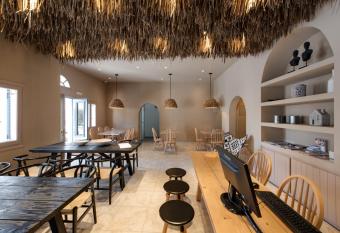 Hotel Eucalyptus allows 18 year olds to book a room