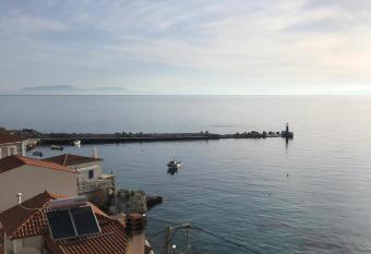 Studios Loukia has Balcony rooms