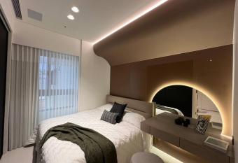 Enjoy Live           (            )          has Balcony rooms